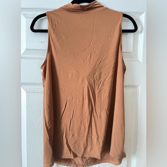 Business casual tops - Picture 6 of 7